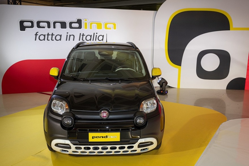 Нынешней Fiat Panda продлили жизнь версией Pandina и даже нарастили производство