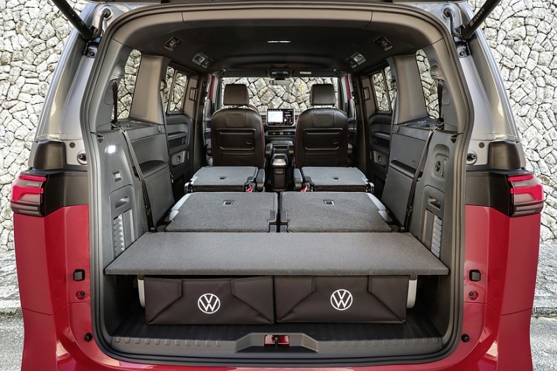 Volkswagen ID. Buzz GTX: полноприводный спортивный электровэн для большой семьи