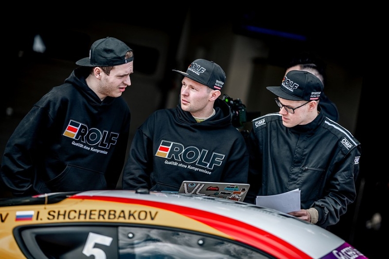 Бренд Rolf стал титульным партнером гоночной команды Sportcar Racing Team