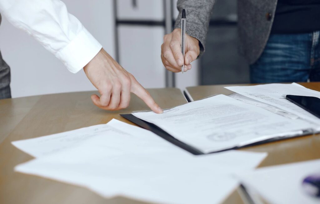 В каком случае можно вызвать нотариуса на дом?