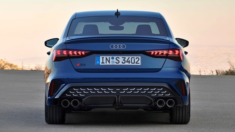 Обновлённый Audi S3: больше мощности, полный привод от RS 3 и доработанное шасси
