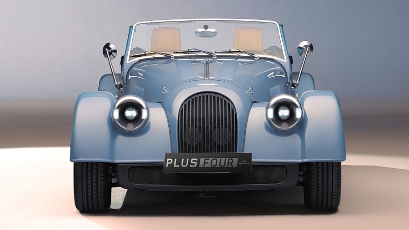 Обновлённый Morgan Plus Four: более лаконичный дизайн и доработанное шасси