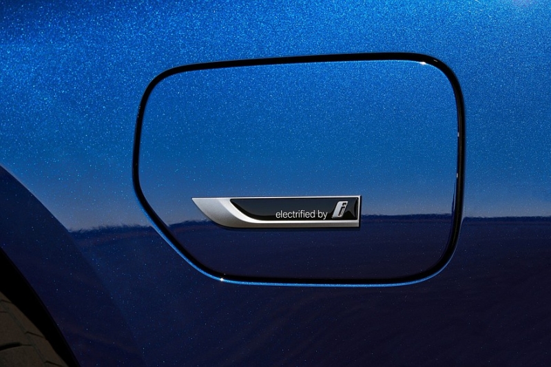 BMW уберёт букву «i» из обозначения бензиновых моделей и закрепит за электромобилями