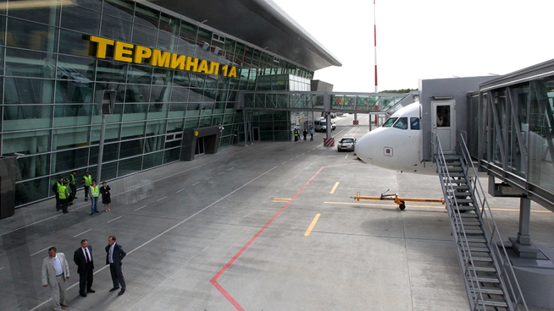 Аэропорт Казани временно не принимает и не отправляет воздушные суда