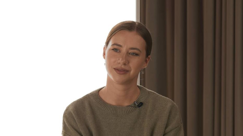 Блогеру Митрошиной начали замораживать счета из-за долга в 96 млн рублей