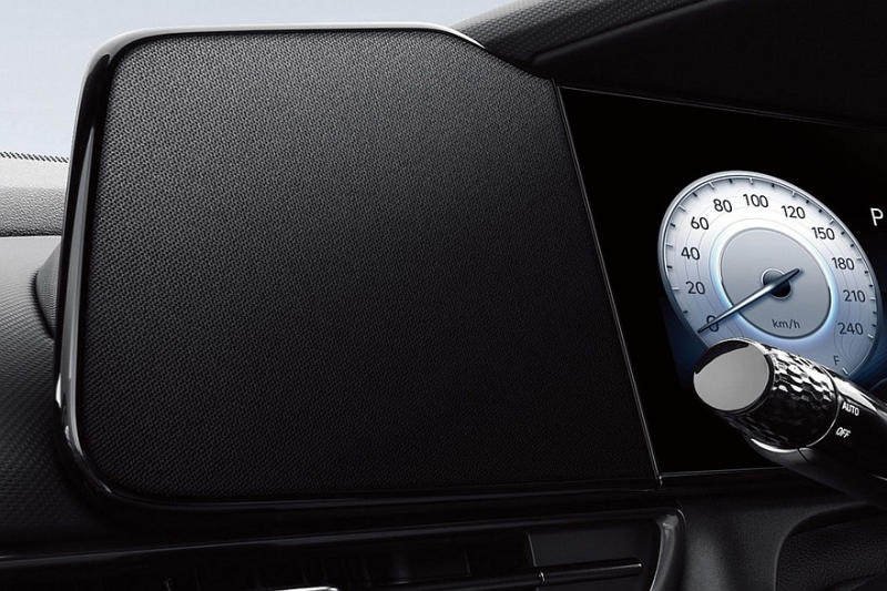 Hyundai Elantra нового модельного года отличилась необычным решением в салоне