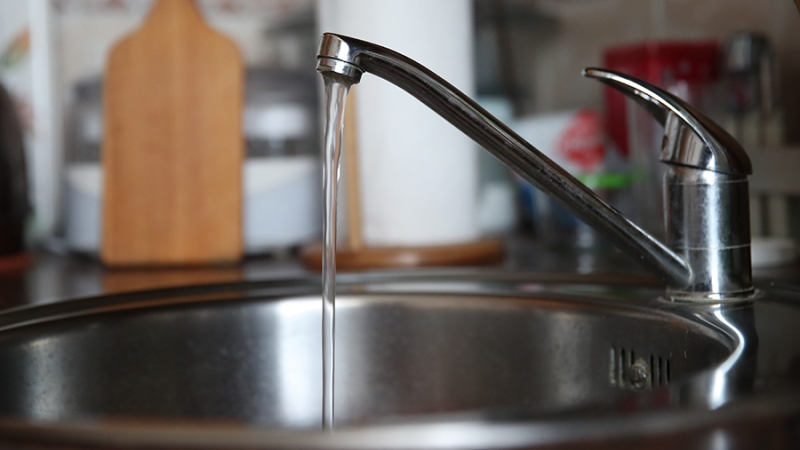 Юрист назвал допустимые сроки отключения горячей воды