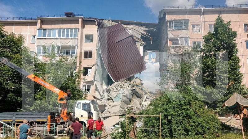 МЧС начало поисковые работы на месте обрушения подъезда дома в Шебекино