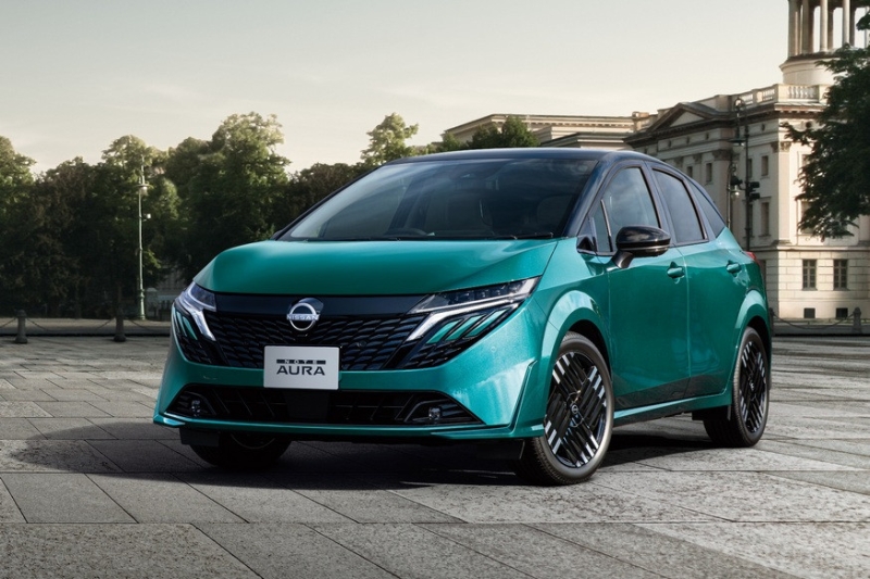 Роскошный Nissan Note Aura получил особые версии после рестайлинга