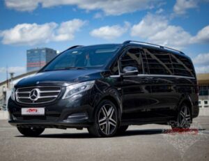 Минивэн на свадьбу: преимущества аренды и особенности выбора