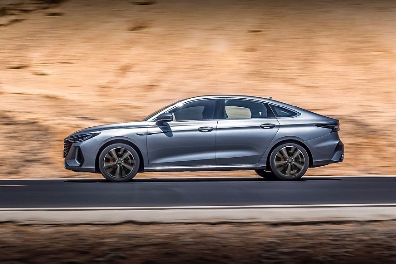 Chery Arrizo 8 в России: новые комплектации и младший мотор