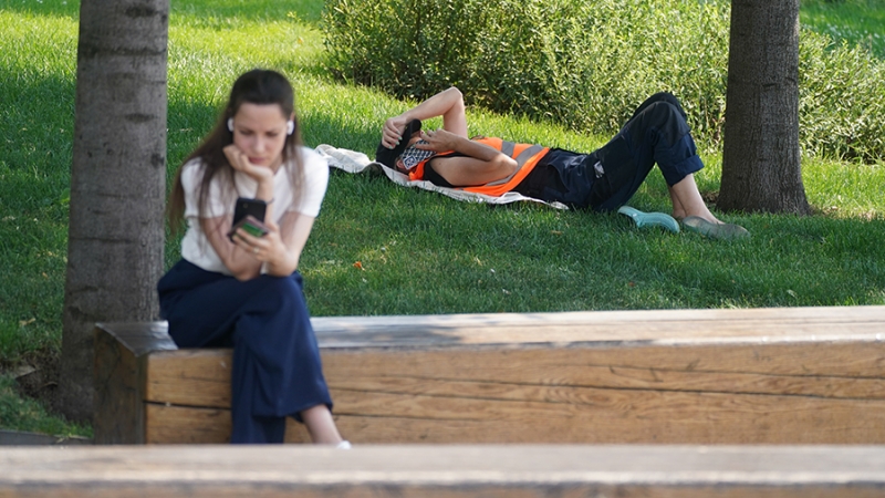 Невролог дала советы тем, кто работает на улице в жару