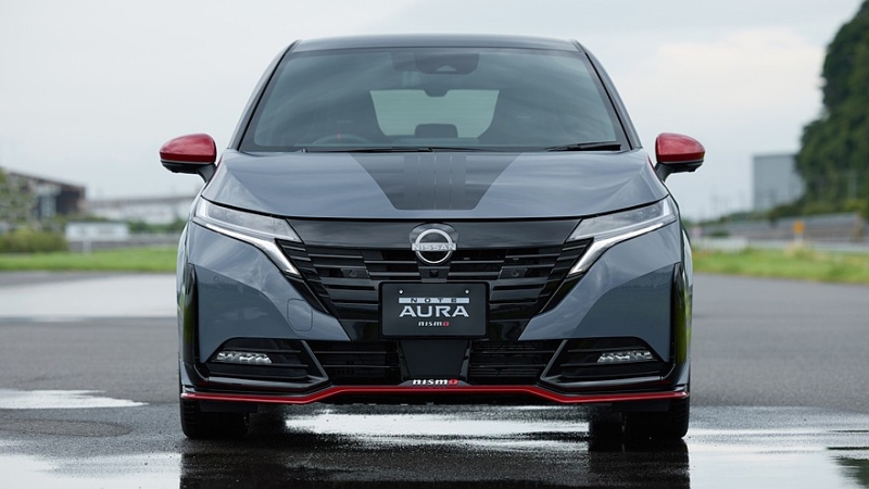 Nissan обновил Note Aura Nismo: полный привод и алюминиевые колёсные диски