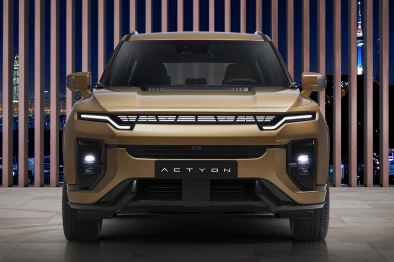 Новый кроссовер KGM Actyon от бывшего SsangYong: интерьер и ажиотаж