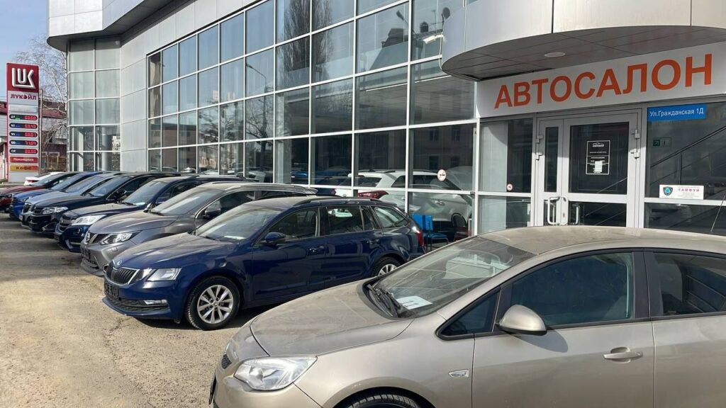 Отзывы об автосалонах от реальных людей