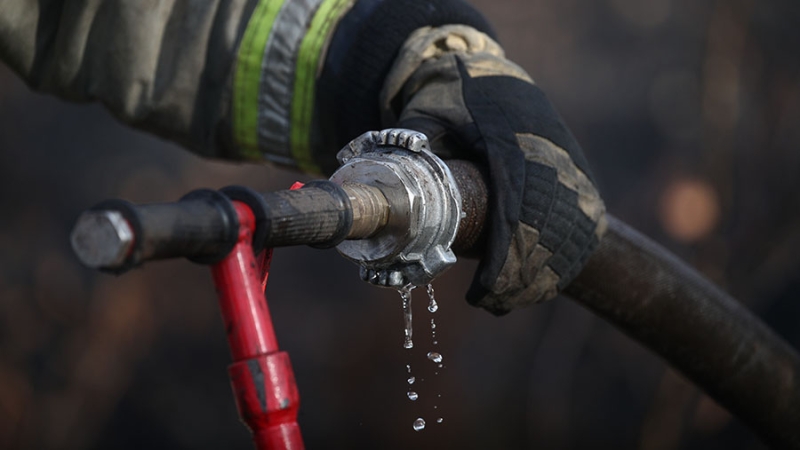 Пожар на нефтебазе в станице Ленинградской на Кубани ликвидировали