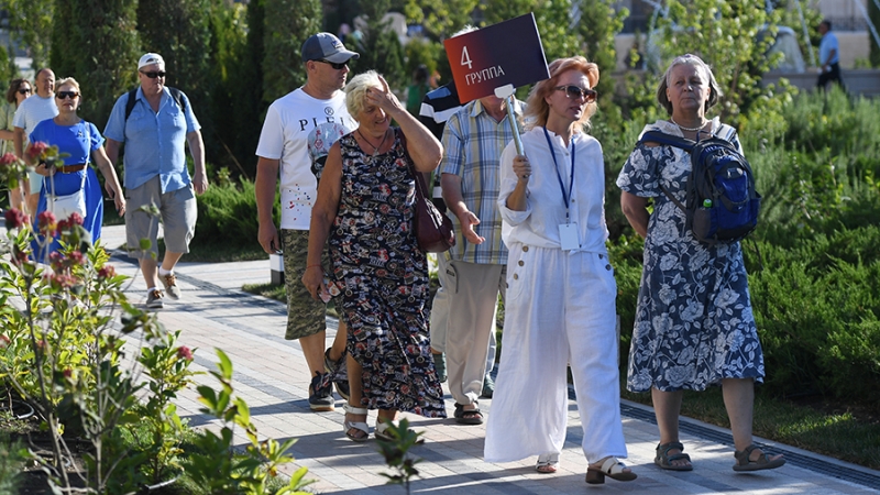 Правительство поддержало законопроект о штрафах для экскурсоводов