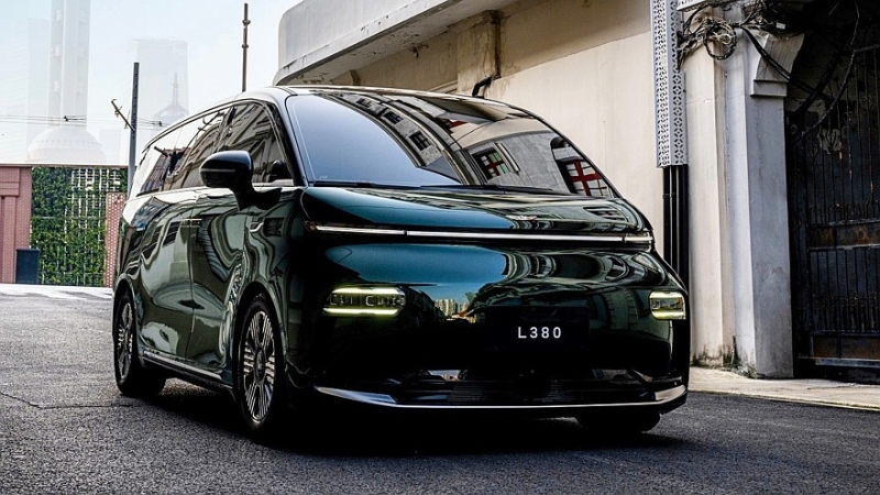 Роскошный минивэн LEVC L380 от Geely выходит на рынок в четырёх версиях