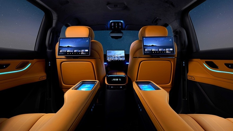 Роскошный минивэн LEVC L380 от Geely выходит на рынок в четырёх версиях