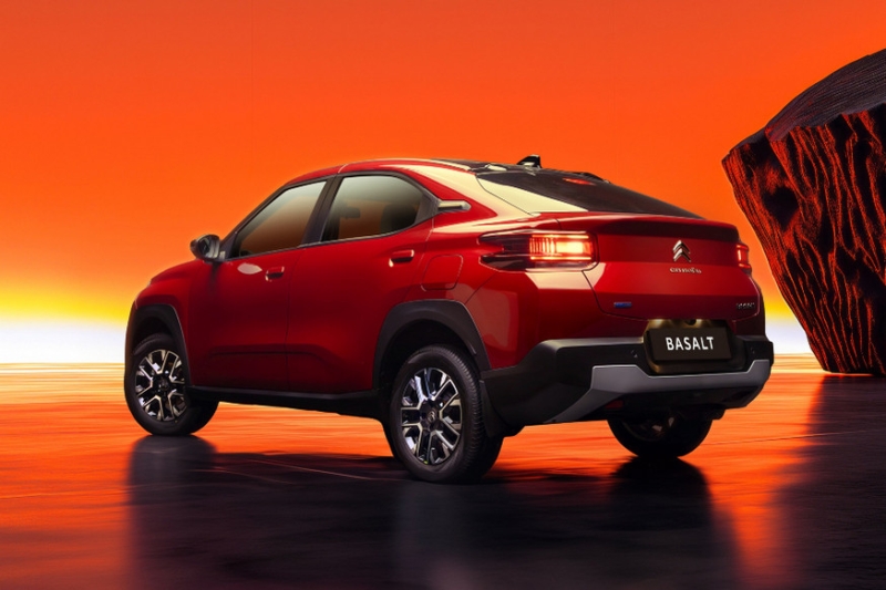 Серийный купеобразный кроссовер Citroen Basalt показался на фото