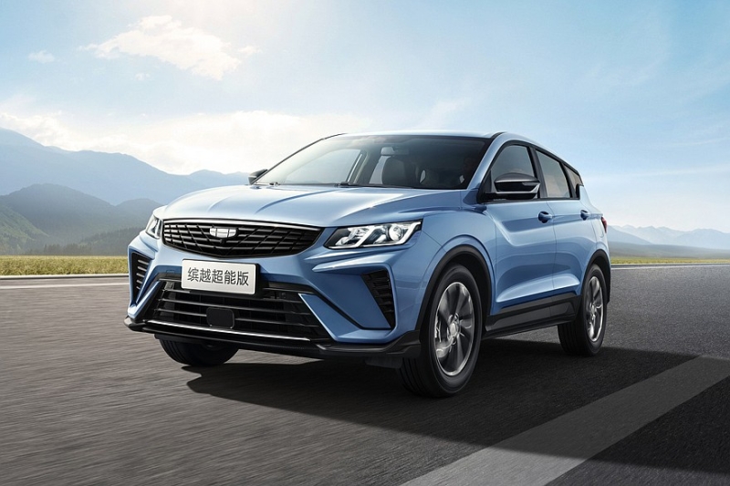 Упрощённый Geely Coolray с атмосферником поступил в продажу