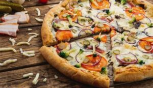 Вкусная пицца на дом: секреты быстрой и надёжной доставки
