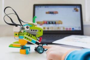 Наборы LEGO SPIKE Prime: знакомство с основами робототехники и программирования для детей