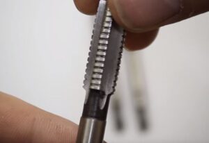 Метчики для резьбы: виды, применение и особенности использования