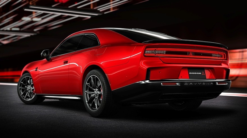 Электрический Dodge Charger Daytona выходит на рынок, бензиновый ожидается в 2025 году