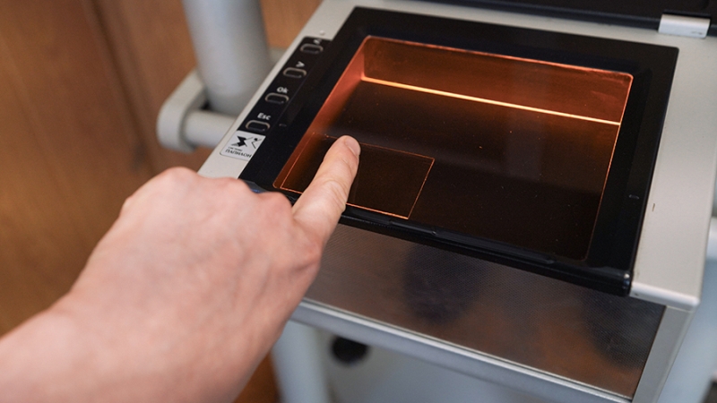 Минцифры предложило провести эксперимент по сдаче биометрии иностранцами