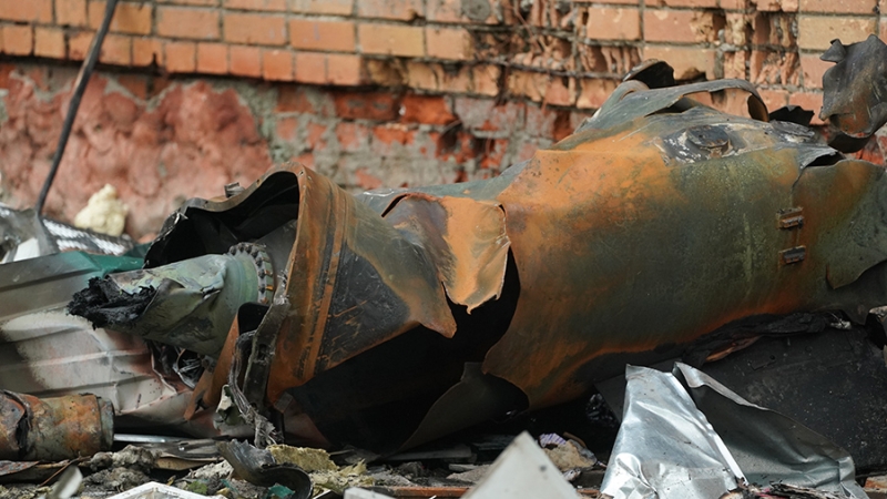 Пиротехники МЧС изъяли остатки взрывоопасных предметов после атак ВСУ на Курск