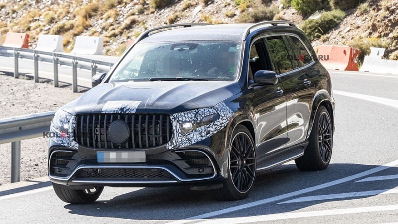 Посвежевшие Mercedes-AMG GLS 63 4Matic+ и Mercedes-Maybach GLS проехались на камеру