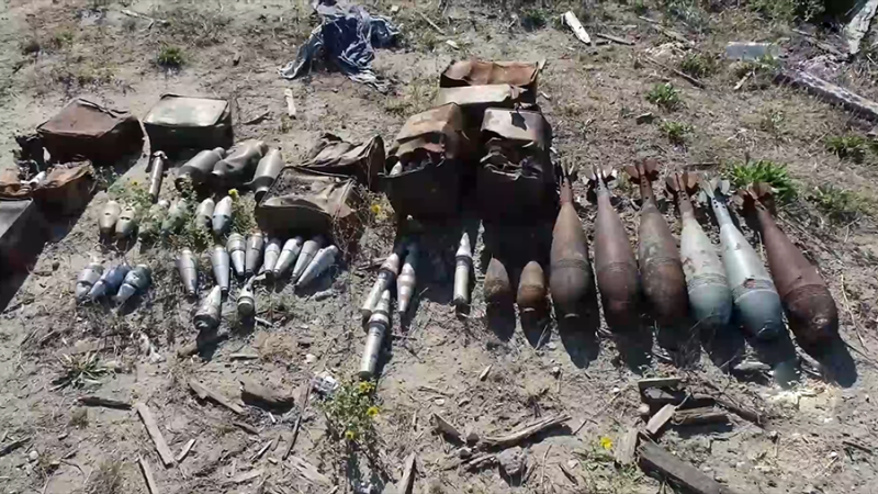 Росгвардейцы обнаружили крупный схрон с оружием и боеприпасами в ЛНР