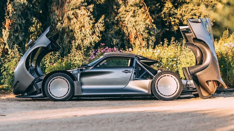 Tuthill GT One: британский суперкар по мотивам гоночного Porsche 911 GT1 из лихих 90-х