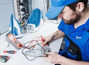 Ремонт и обслуживание утюгов в Алматы: профессиональные услуги и качественные запчасти