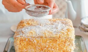 Секреты идеального торта «Наполеон»: советы по приготовлению и подаче