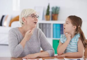 Заикание: причины, типы, лечение и способы общения с заикающимися людьми