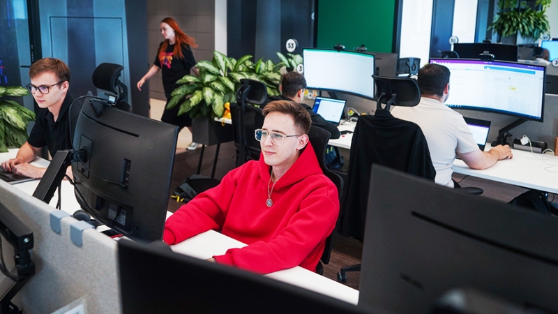 Названы отрасли с самой высокой конкуренцией среди сотрудников на рынке труда