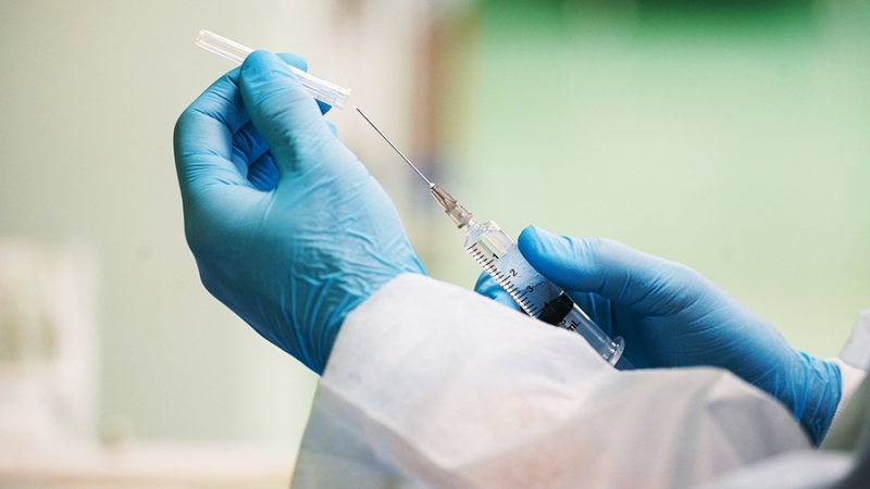 Попова объявила о начале вакцинации против гриппа в России