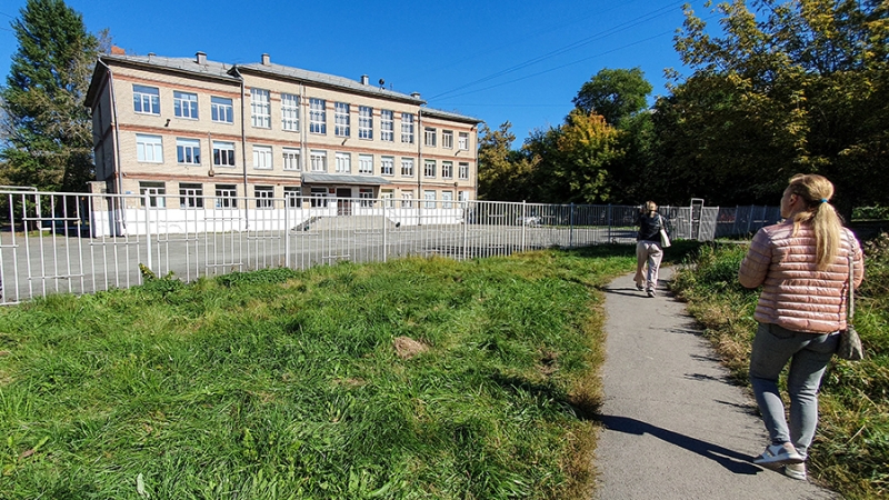 Пострадавших при ЧП в школе Челябинска детей отправят спецбортом в Москву