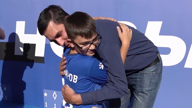 В Москве донор костного мозга впервые встретился со спасенным реципиентом