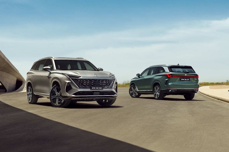 Представлен большой кроссовер MG RX9: модель может добраться до России