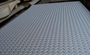 Рифлёный нержавеющий лист: характеристики, применение и преимущества использования