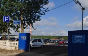 Как выбрать частную парковку в аэропорту Внуково