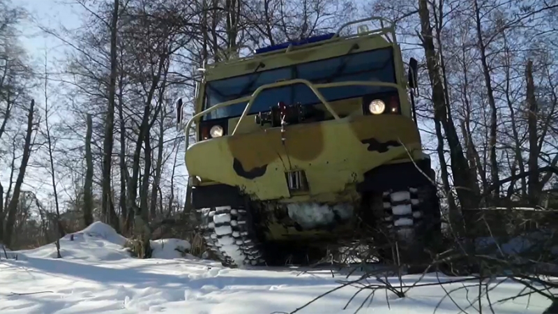Сотрудники МЧС РФ получили новую партию вездеходов ТМ-140 для работы в Воркуте