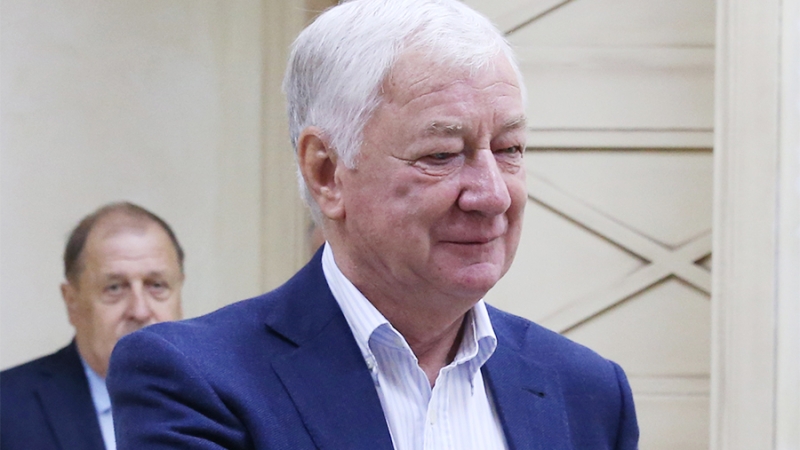 Экс-тренер сборной РФ по футболу Игнатьев перенес операцию на желудке