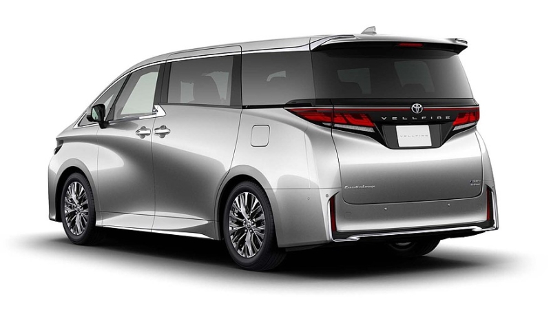 У минивэнов Toyota Alphard и Vellfire появились версии с PHEV-установкой