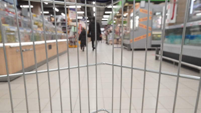 «ВкусВилл» приостановил продажи десерта «ДэнБош» после жалоб на попадание стекла