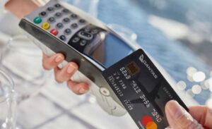 Интернет-эквайринг: преимущества, принцип работы и кому он нужен