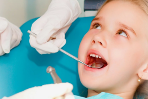 Лечение постоянных зубов у детей: методы и подходы к сохранению здоровья ротовой полости